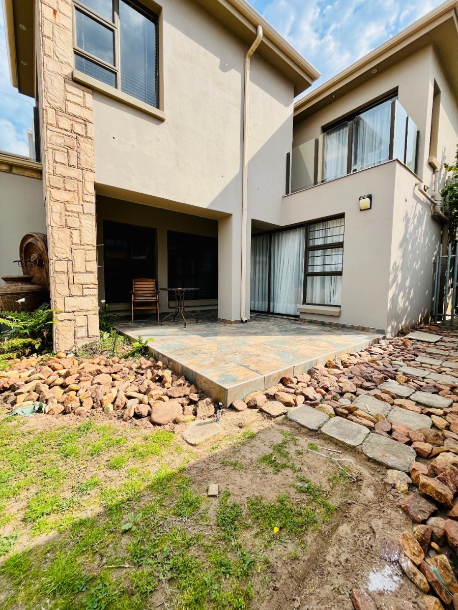 6 Bedroom Property for Sale in Tergniet Western Cape